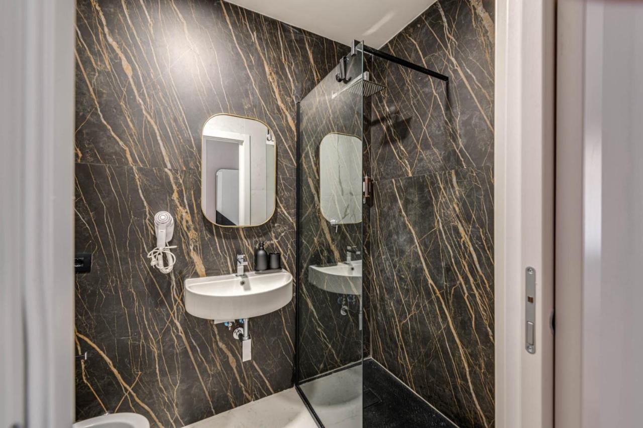 7Heaven Pontevecchio Rooms Firenze Bagian luar foto